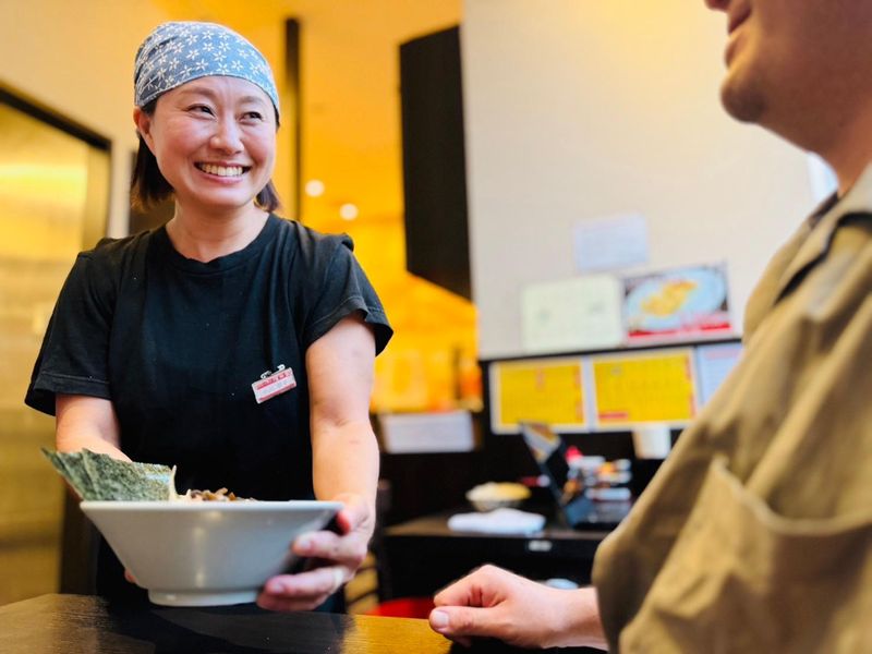 横浜ラーメン増田家 海浜幕張店のアルバイト・バイト求人情報-03