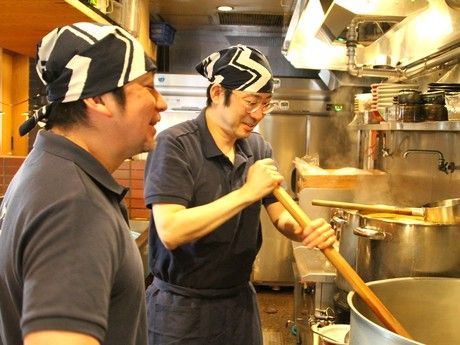 つけ麺屋やすべえ　田町店の求人5