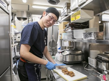 西鉄福岡駅近くの名島亭のアルバイト・バイト求人情報-03