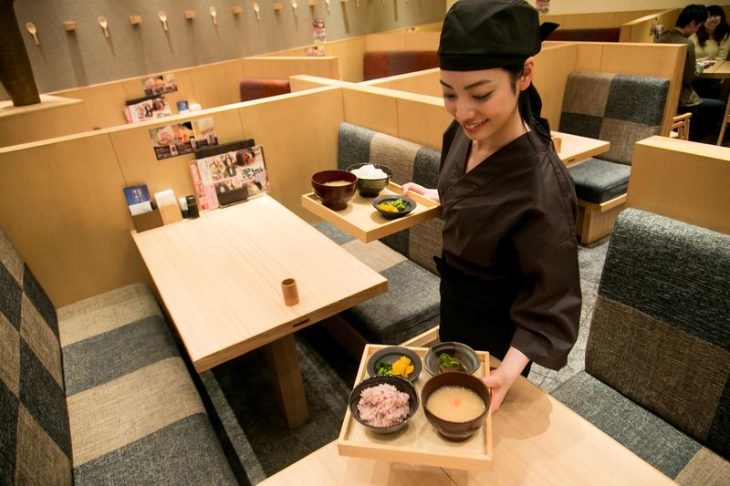 五穀　日比谷シャンテ店の求人4