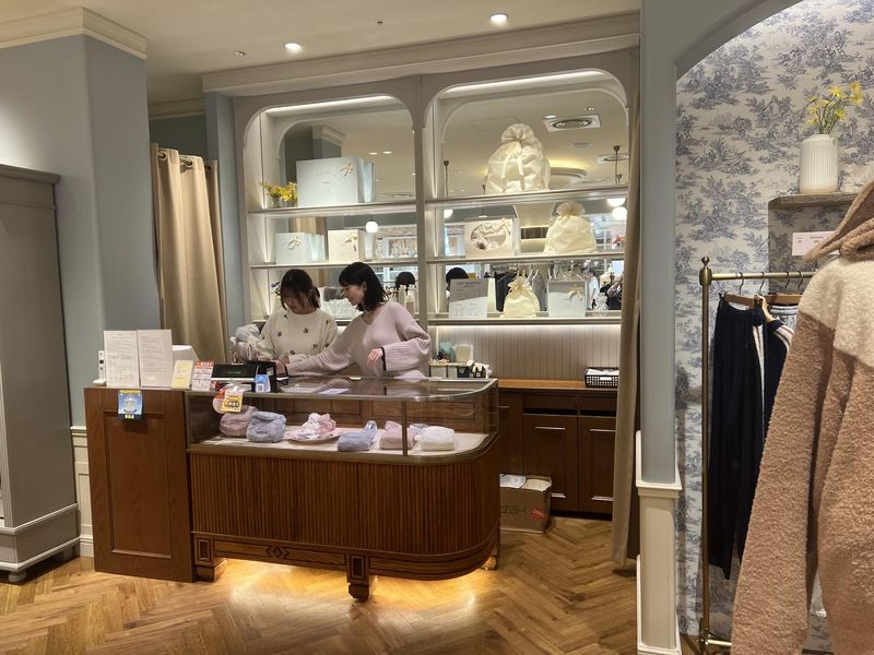 gelato pique (ジェラートピケ)　静岡パルシェ店のアルバイト・バイト求人情報-02