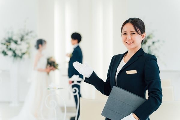 アイ・ケイ・ケイホールディングス株式会社の求人・転職情報