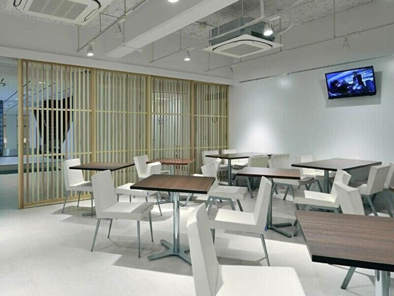 CIZA DINING&BARのアルバイト・バイト求人情報-02