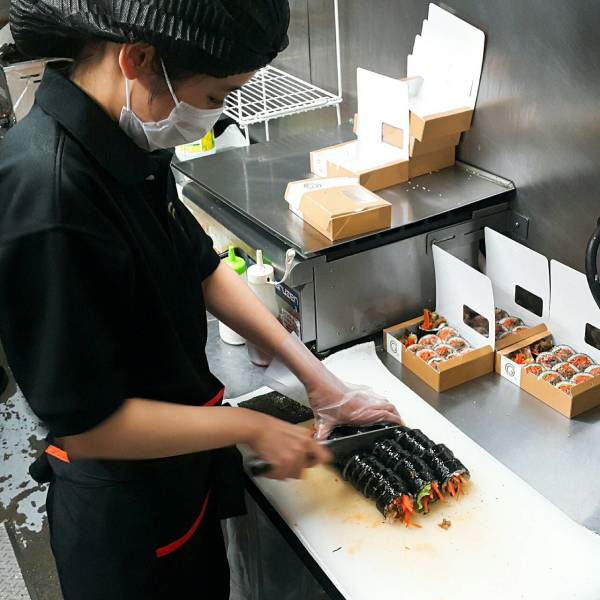 東亜トレーディング株式会社/JR名古屋タカシマヤ店のアルバイト・バイト求人情報-03