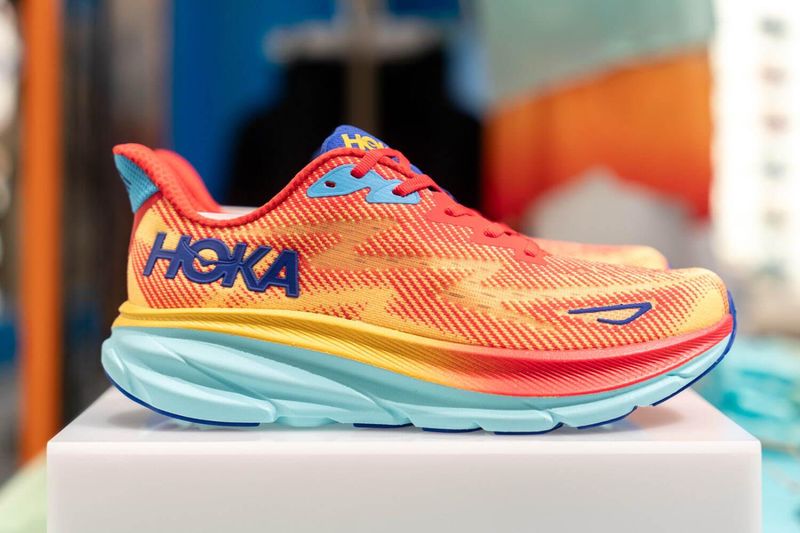 HOKA Osaka Shinsaibashi/デッカーズジャパン合同会社　※8月末オープンのアルバイト・バイト求人情報-03