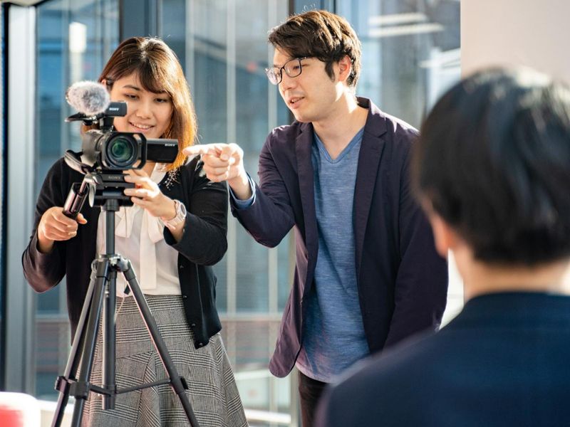 映像クリエイターYouTube150万人超の仕組みを体感せよ