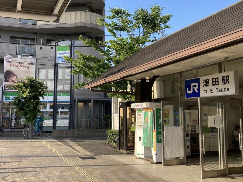 ファミリーマート　JR津田駅前店のイメージ1