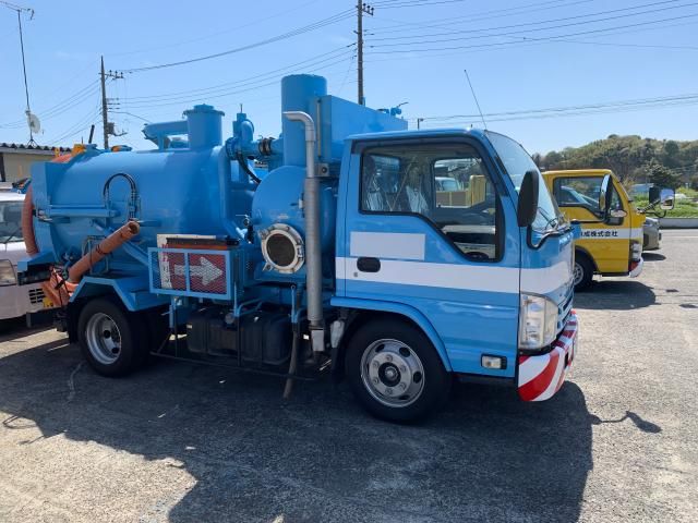 建成株式会社(ドライバー兼オペレーター)