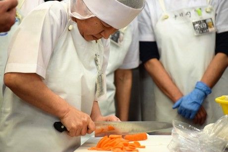 回転寿しトリトン　清田店の求人情報