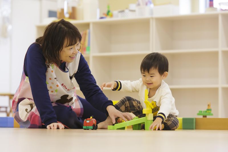 にしやいづ保育園の求人情報