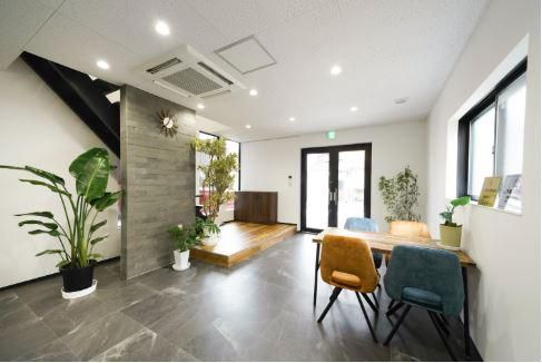 株式会社フラットのアルバイト・バイト求人情報-03