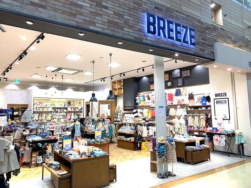 BREEZE(ブリーズ)　イオンモール伊丹店のアルバイト・バイト求人情報-03