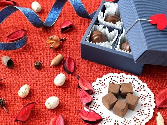 株式会社アムスコーポレーション　<勤務地>伊勢丹 新宿店の求人・転職情報-03