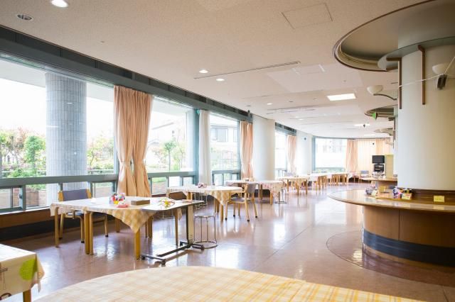 介護老人保健施設ステップハウス宝塚のアルバイト・バイト求人情報-02