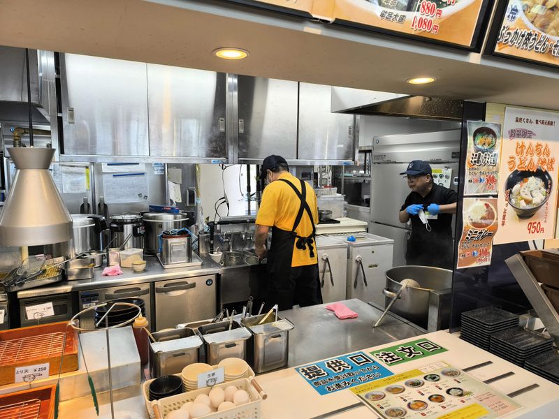 株式会社ネクスコ東日本リテイル　酒々井店(下り線)のアルバイト・バイト求人情報-02