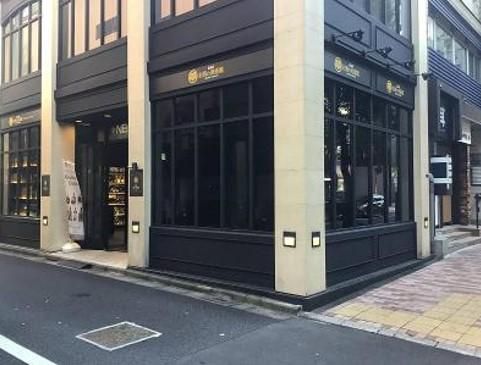 プレミアムショップ　福岡店のアルバイト・バイト求人情報-02