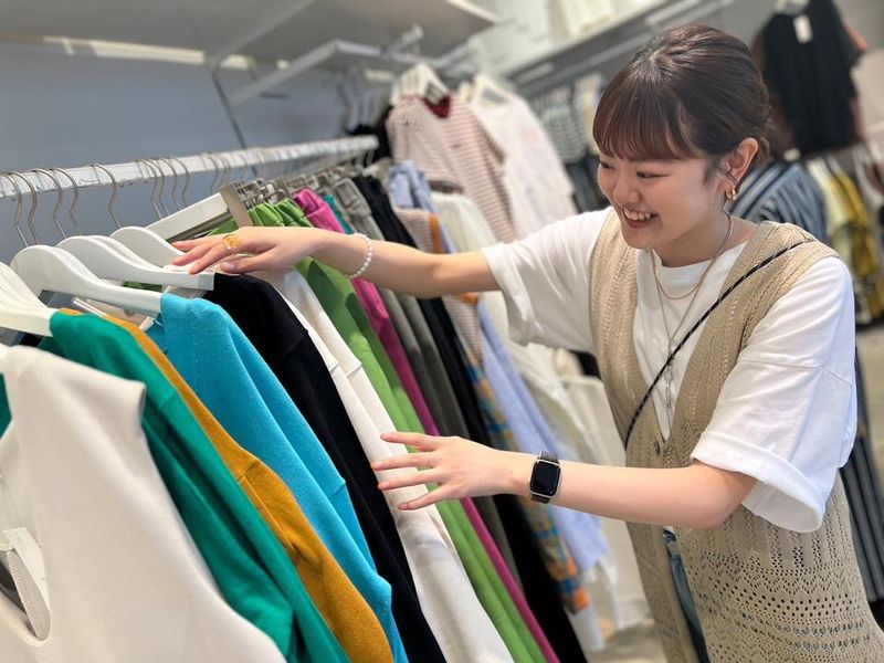 AMERICAN　HOLIC　イオンモール成田のアルバイト・バイト求人情報-39