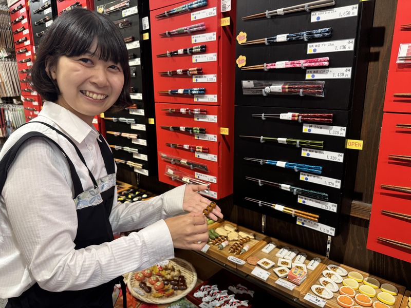 お箸の専門店『遊膳』上三之町高山店のアルバイト・バイト求人情報-03