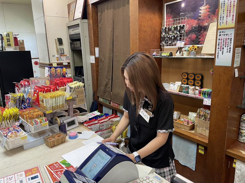 パチンコ888(サンパチ)　吹田店のアルバイト・バイト求人情報-02