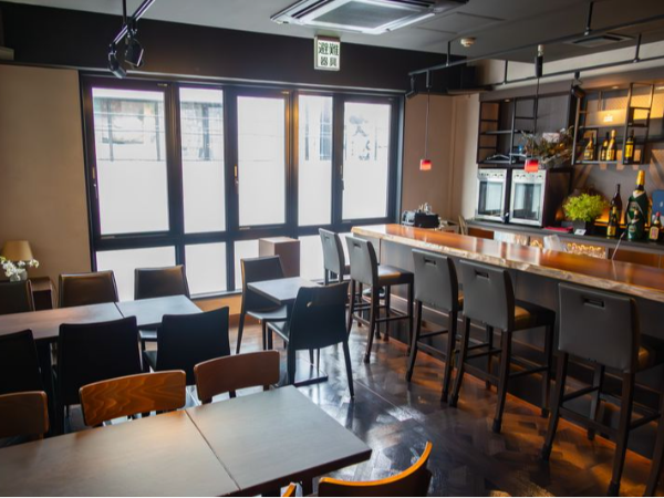 Dinning Bar 美海DORIのアルバイト・バイト求人情報-02