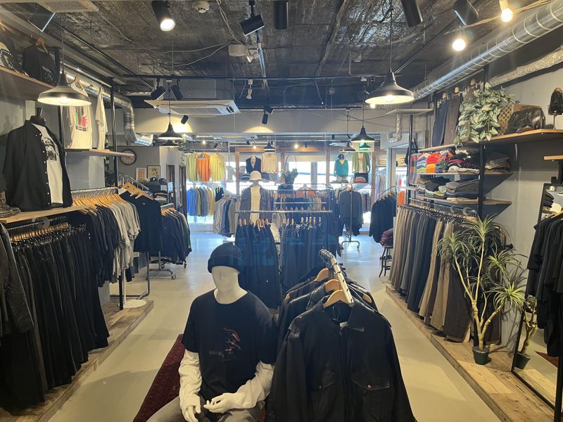 古着屋JAM 堀江オレンジストリート店のアルバイト・バイト求人情報-02