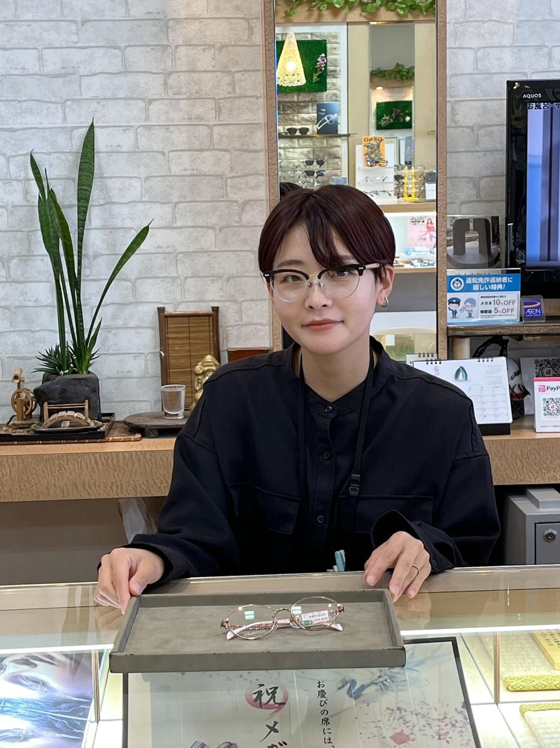 メガネのアイガン　イオンタウン多度津店のアルバイト・バイト求人情報-04