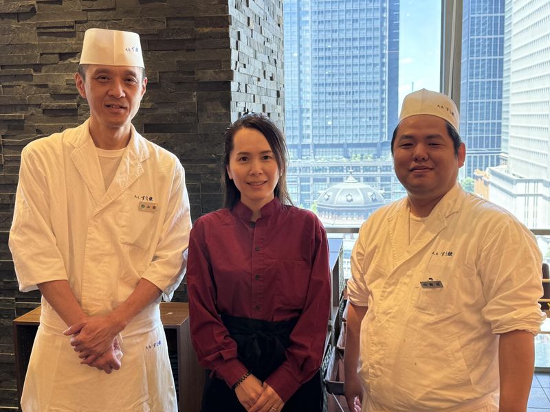 日本橋すし鉄大丸東京店のアルバイト・バイト求人情報-02