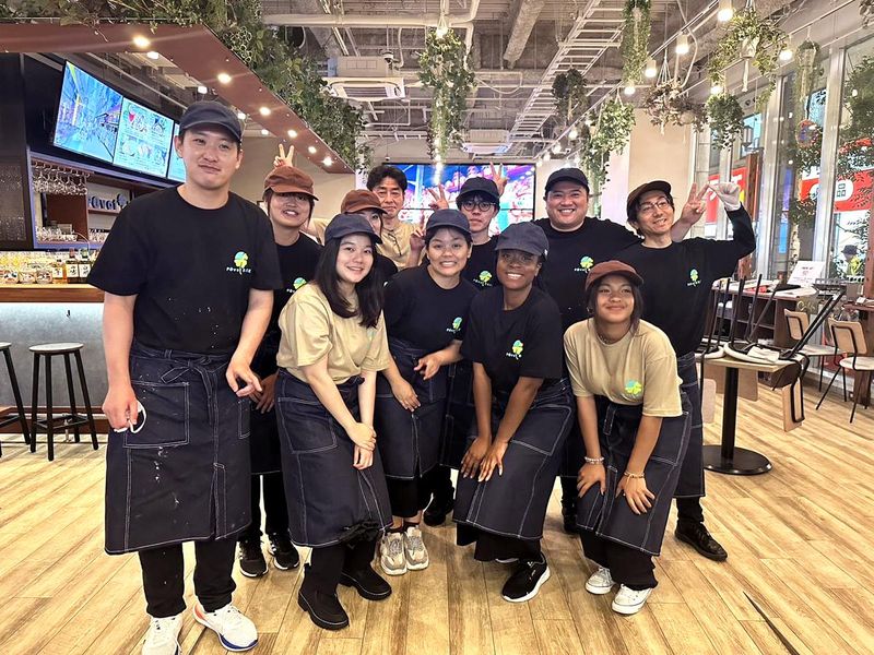 Pivot BASE Cafe & Bar @Dotonboriのアルバイト・バイト求人情報-02