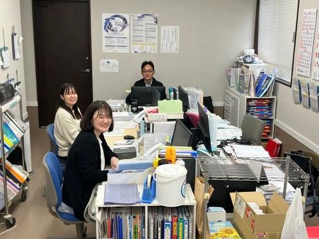 上尾中央医科グループ(AMG)　福祉用具貸与・販売事業所　あいふれんど千葉店のアルバイト・バイト求人情報-02