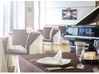 ユウベル株式会社　Wグランラセーレ福山のアルバイト・バイト求人情報-03