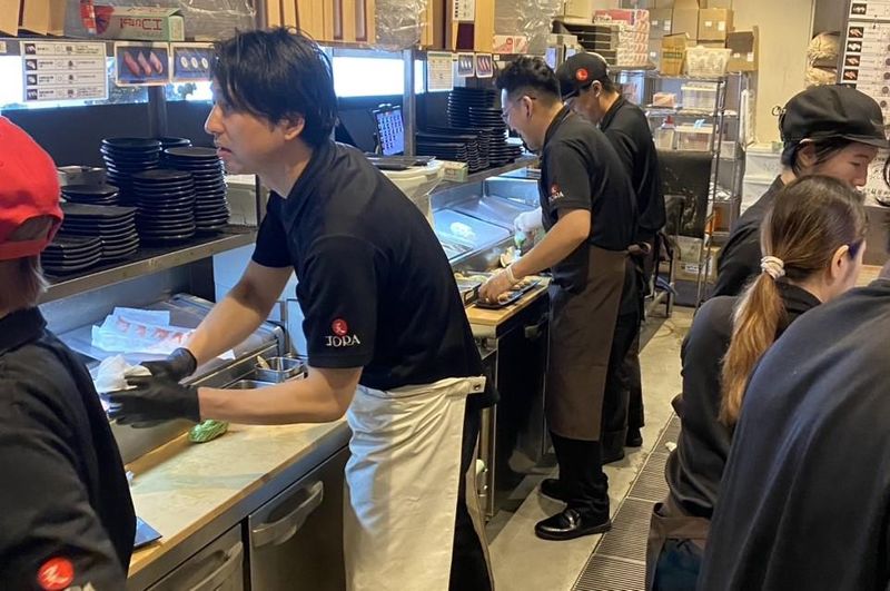 Aburi TORA -熟成鮨と炙り鮨- 自由が丘店のアルバイト・バイト求人情報-03