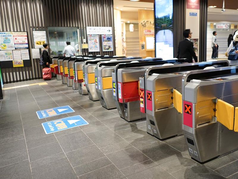 近鉄京都駅構内のアルバイト・バイト求人情報-02