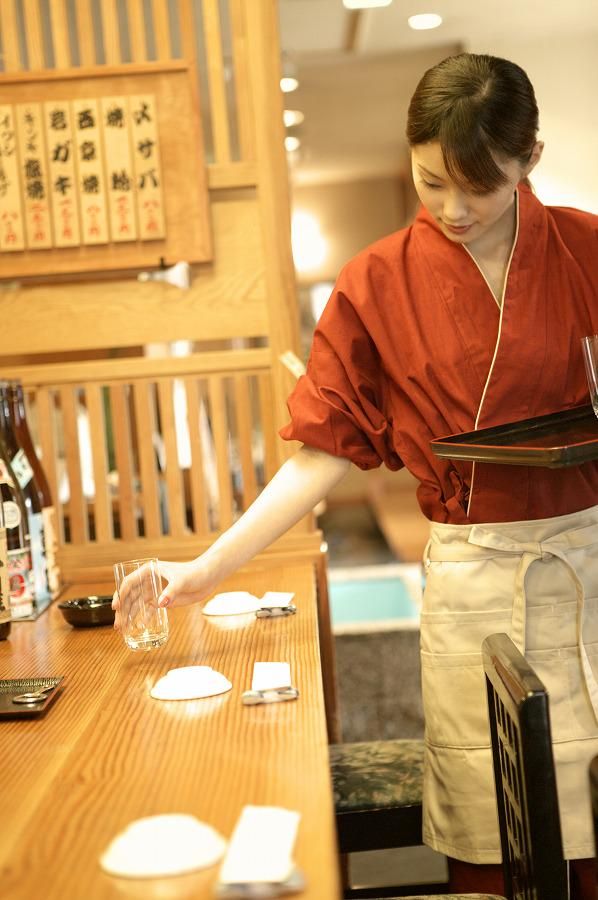 初かすみ酒房難波店株式会社の求人・転職情報