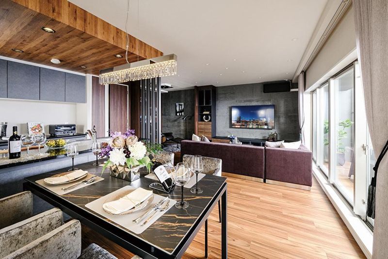 株式会社エストラスト