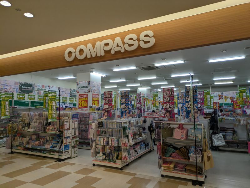 COMPASS HAT神戸店のアルバイト・バイト求人情報-02