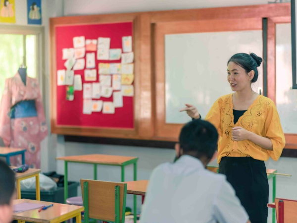 聖鳩国際カレッジのアルバイト・バイト求人情報-02