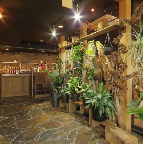 cafe bar THE EARTHのアルバイト・バイト求人情報-03
