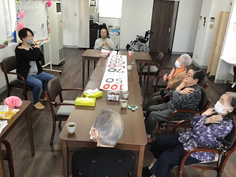 株式会社らいふばでぃ　にじいろ春日町店のアルバイト・バイト求人情報-02