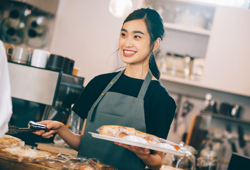 リヨン味彩館/株式会社セザンヌのアルバイト・バイト求人情報-04