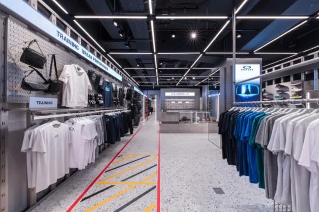 OAKLEY アウトレット 木更津店のアルバイト・バイト求人情報-02