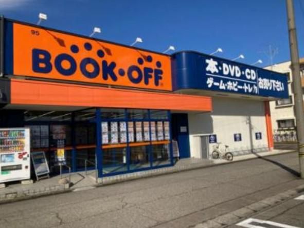 BOOKOFFとなみ店のアルバイト・バイト求人情報-04