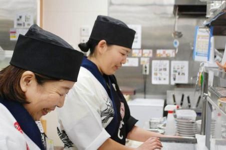 魚魚丸　豊橋西岩田店のアルバイト・バイト求人情報-05