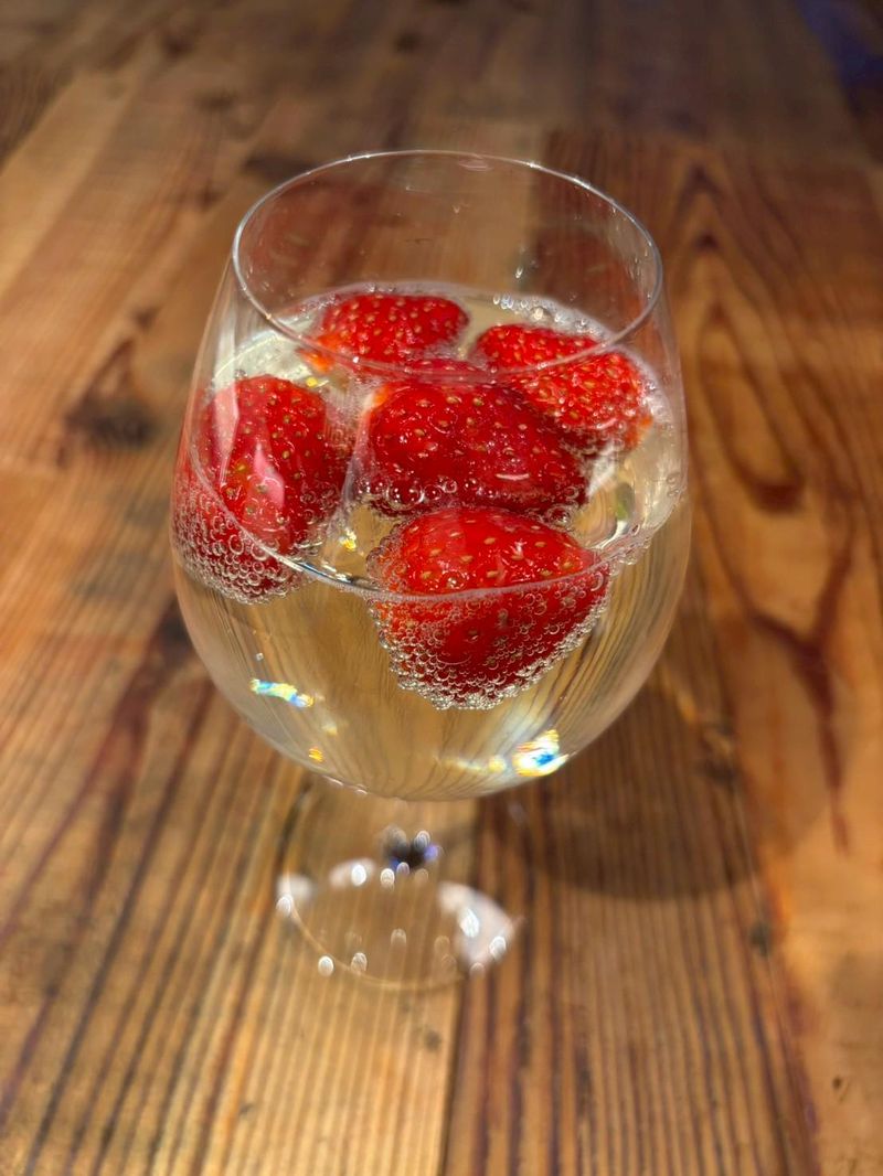 Cafe & Tapas Bar Beniya【株式会社和み】のアルバイト・バイト求人情報-05