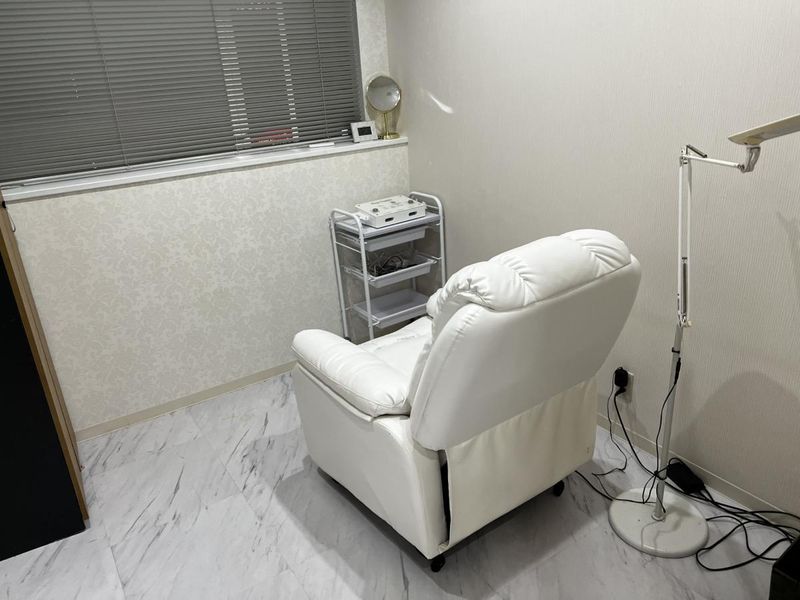 ECLAT BROW(エクラブロウ)浜松町店のアルバイト・バイト求人情報-03