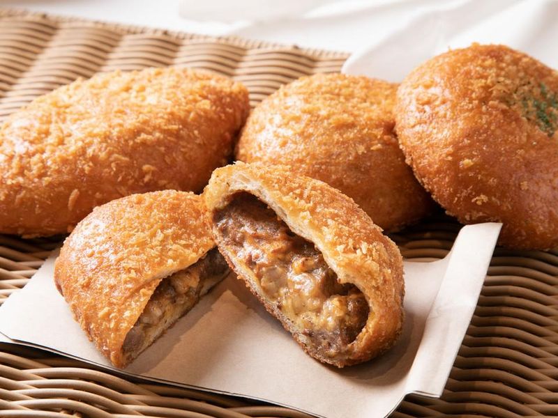 ペンギンベーカリーCOCO 名古屋駅前店のアルバイト・バイト求人情報-02