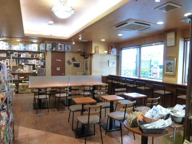 焙煎工房カフェ・ド タイムリー　天神橋店(株式会社タイガー珈琲)のアルバイト・バイト求人情報-02