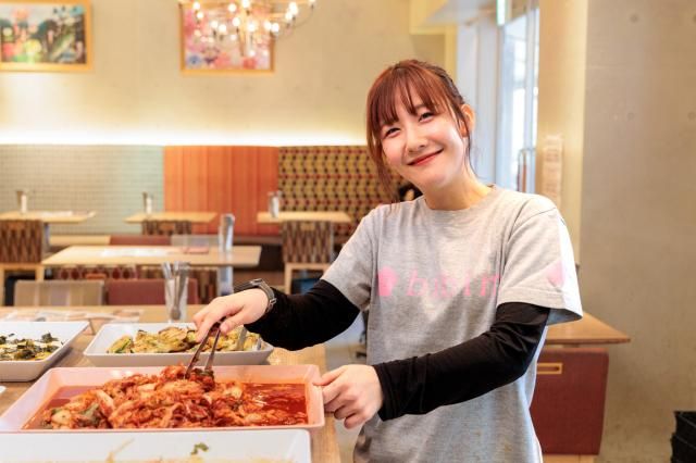 韓国料理bibim'(ビビム)　LUCUA大阪店の求人情報