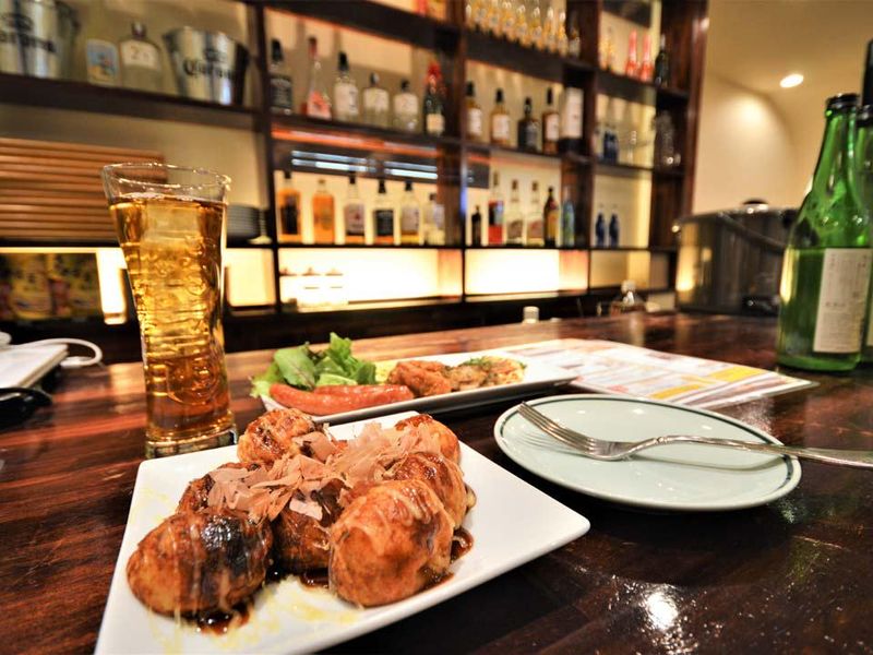 カフェ&バル　TAKOMARUのアルバイト・バイト求人情報-04