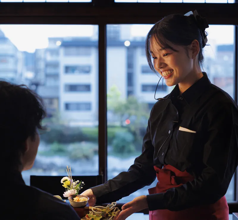 先斗町　魯ビンのアルバイト・バイト求人情報