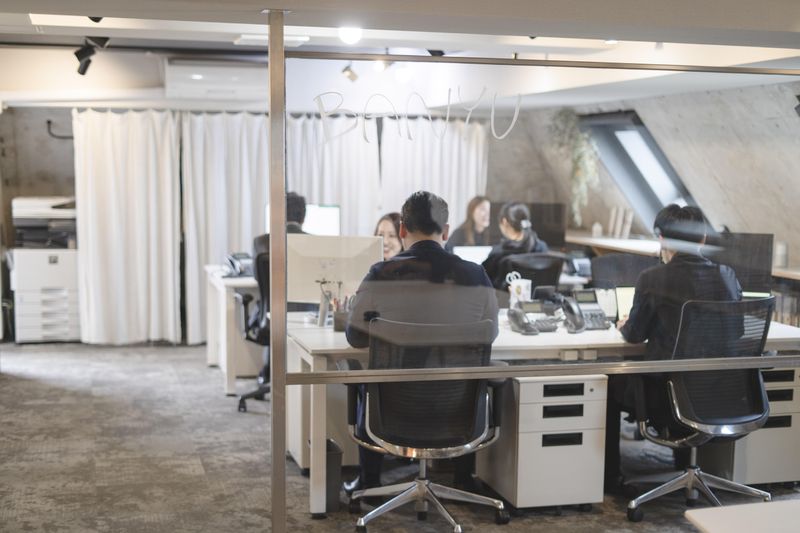 万有興産株式会社の求人・転職情報